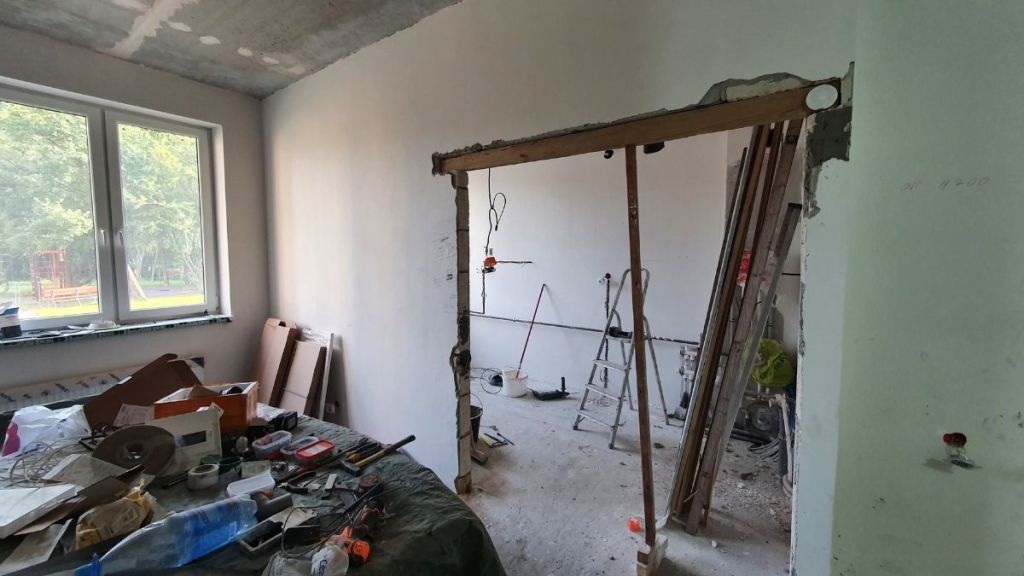terribly gross apartment