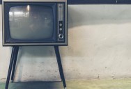 Tenants Battle Hallway Clutter—But Moving This Heavy TV Will Cost Their Landlord Thousands