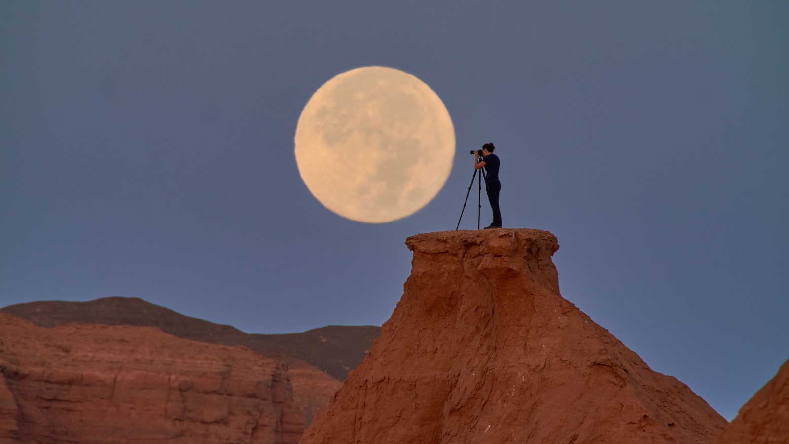Lunar astrophotography