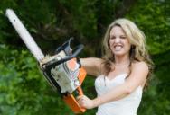 Friend Photographer Silences a Demanding Bride After Refusing to Act Like Unpaid Event Staff