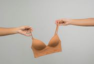 The “Bra-Less” Battle: Why One Woman’s Morning Coffee Routine Triggered a Full-Blown Houseshare Crisis