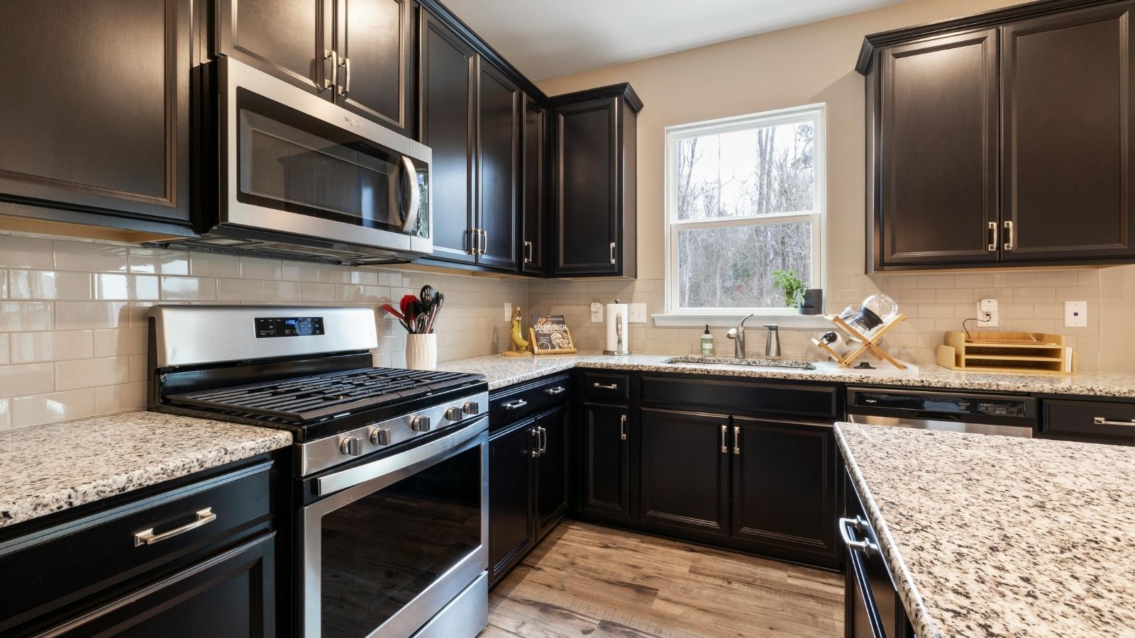 A large, tidy kitchen