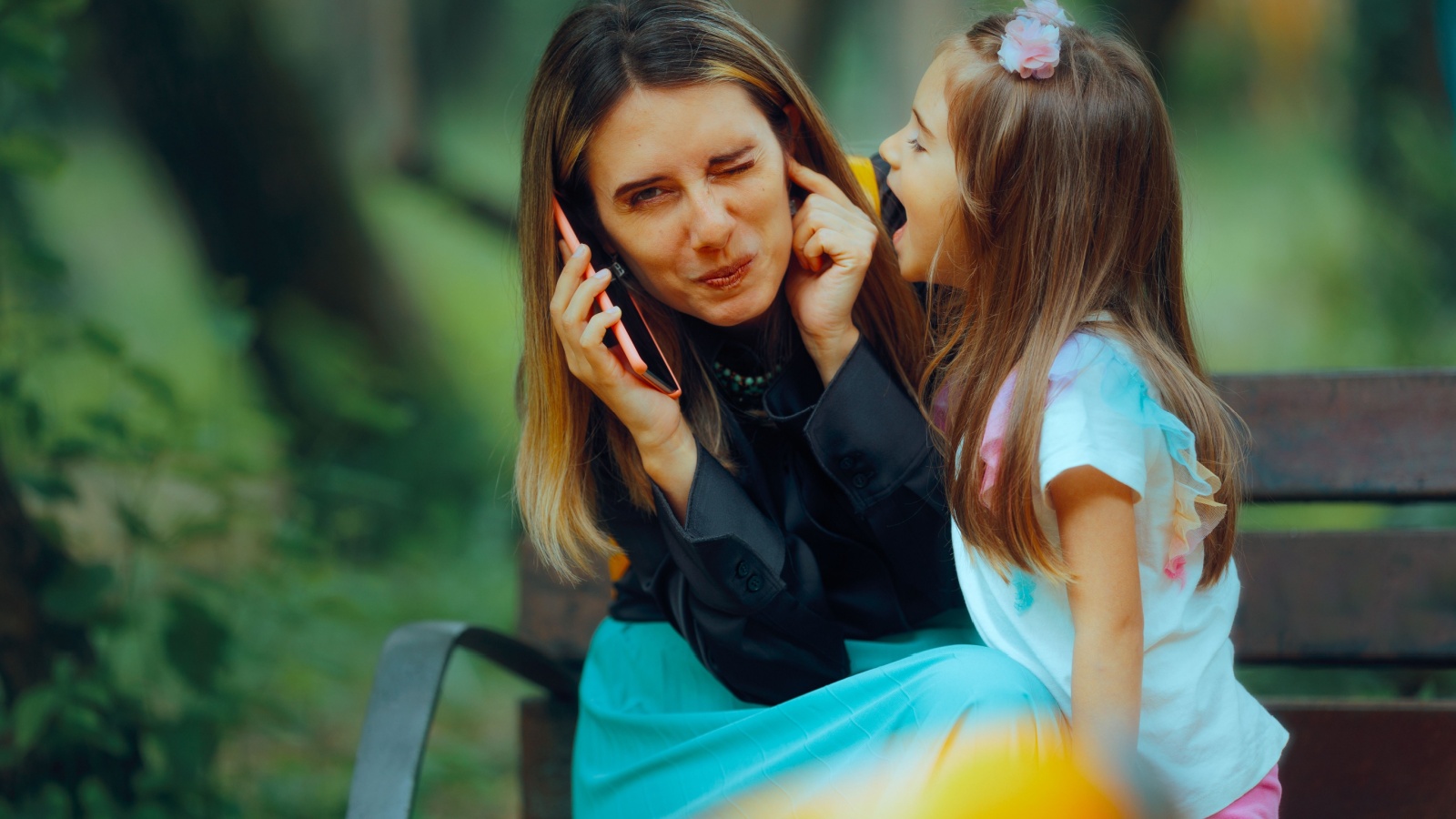 Two Parenting Moments at a Sporting Goods Store Left One Employee Genuinely Impressed Mom with loud child