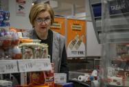 Woman Considers Reporting Pharmacy Employee After Comment About Her Acne Left Her Humiliated