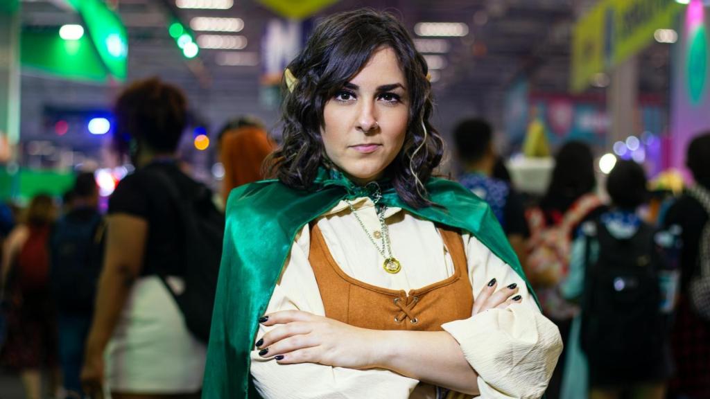 Dungeon master wondering if she has to make friend's GF a gift