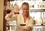 Bartender Deals With Difficult Couple All Night, Then Man Refuses to Pay and Threatens to Call a Manager Who No Longer Works There