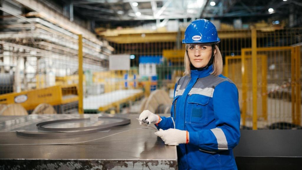 Woman warehouse worker confused why she got called into HR