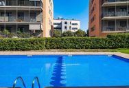 Boyfriend Draws Boundary Over Girlfriend’s Sister Using Apartment Pool Without Them Home