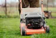 A Neighbor Ordered Her Lawn Guy to Mow a Pristine Yard Next Door—Until the Police Dropped a Genius Real Estate Suggestion