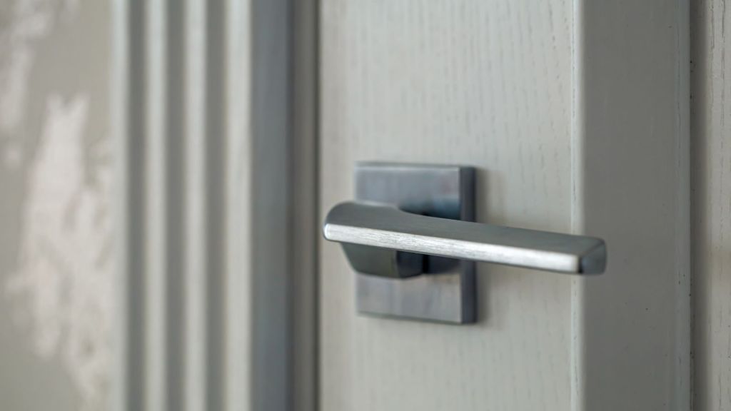 An apartment door knob