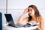 She Managed All Household Bills Alone for Over a Year, so She Finally Confronted Her Flatmates and Said She’s Done With It