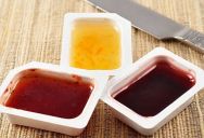 Woman Watches Friend Waste Jam by Opening Multiple Containers, Then Teaches Her a Quiet Lesson