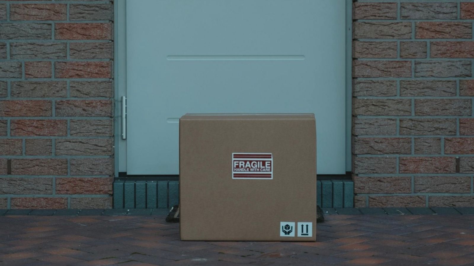 delivery box marked fragile outside door