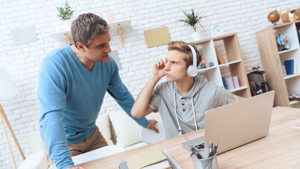 dad upset at teenage son