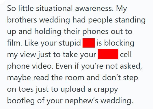 Wedding Guest Ignores No Photos Rule and Gets in the Way of Professional Photographers Wedding photos 2 Wedding Guest Ignores No Photos Rule and Gets in the Way of Professional Photographers