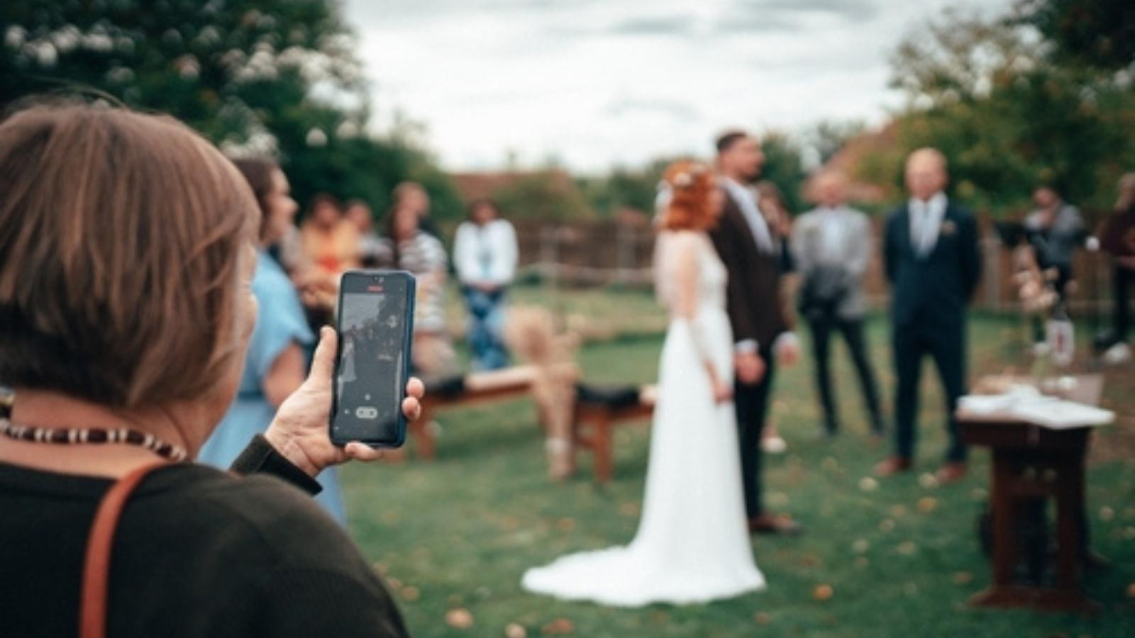 Wedding ede89f Woman Assumed Her Entire Friend Group Was Going to the Wedding—Until Discovering the Bride Purposely Cut Every Single One of Them