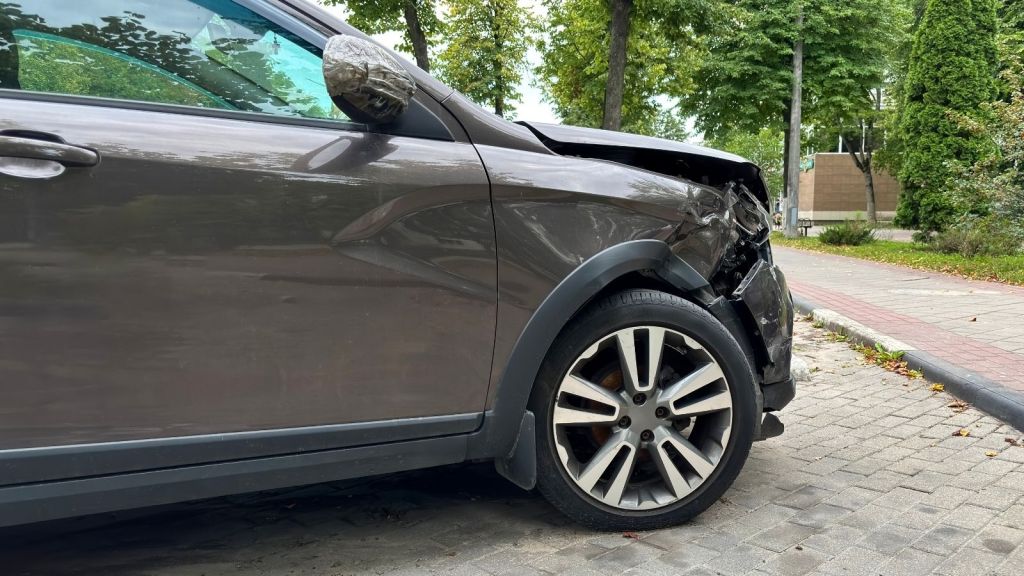 fender bender in neighborhood