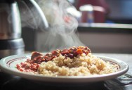 “Eat It or Else”: The Toxic Family Dispute Over a Woman’s Refusal to Get Sick for the Sake of Politeness