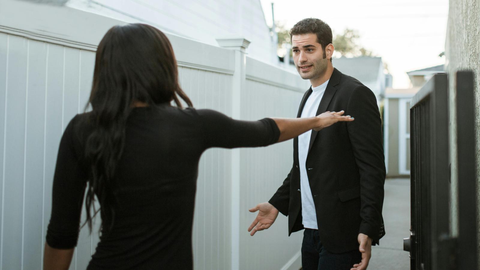 She Spent a Decade Restoring Her Dream Home—Now Her Husband’s Renovation Plans Are Causing a Family Feud couple having a fight