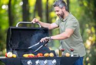 Nosey Neighbor Keeps Complaining About Grill Smells Even When No One Is Cooking