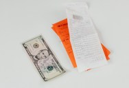 Mom Stiffs A Waiter On A $400 Bill And Brags About It, So Daughter Uses Her Mother’s Day Gift Money To Leave A Tip Instead