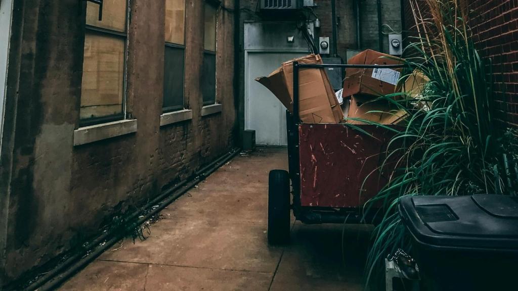 trash in an alleyway