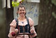 A Random Guy Came At Her At The Renaissance Faire, And Then Her Boyfriend Took His Side Over Hers
