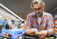 Customer Misreads Return Code and Refuses to Scan Barcode, Leading to Frustration at Checkout