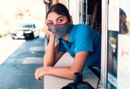 Fast-Food Star Employee Forced to Defend Herself While Lazy Co-workers Get a Pass