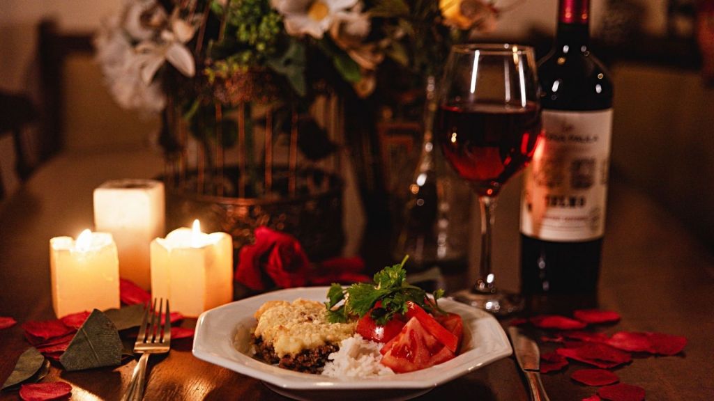 A dinner by candlelight