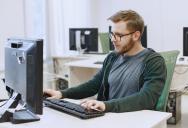 “I’m on My Lunch”: Punished IT Employee Sparks Total Corporate Chaos After Following His Boss’s Strict Break Schedule to the Exact Minute