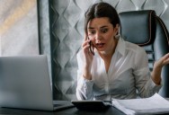 Receptionist Says First Month at New Company Raises Serious Concerns About Staying