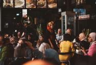 Server Asks Diners to Free Up Table for Waiting Customers, and the Situation Quickly Escalates