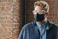 A Hotel Employee Offered a Guest a Mask — The Man Came Back Furious and Turned It Into a Political Argument