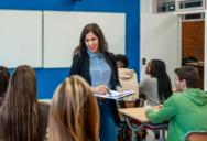 A Teacher Is Left Confused And Hurt After Three Families Suddenly Remove Their Children From Her Class