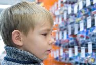 A Routine Toy Store Checkout Turns Suspicious After A Worker Questions The Customer’s Order