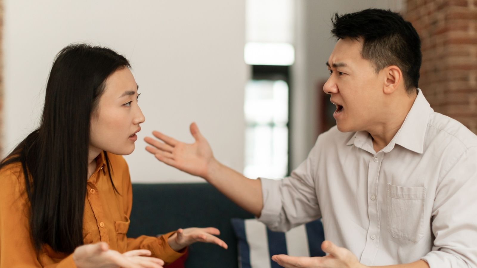 Woman Gets Tired of Her Brother Bragging About His Income, So She Reveals She Makes More adult brother and sister arguing