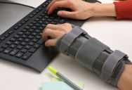 She Shows Up to Work Every Day Through a Painful Wrist Injury — Her Coworker’s Overtime Comments Are Pushing Her Over the Edge