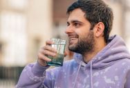 “I Need That Back”: Customer Left Reeling After Alert Waiter Confronts Him Outside for Walking Off with a Restaurant Glass