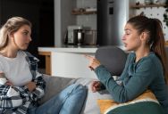 “It’s Ruining Our Excitement!”: Best Friends Locked in a Bitter Standoff Over Who Gets the Master Bedroom in Their Brand-New Apartment