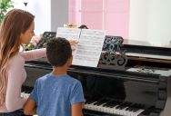 Homeowner Considers Filing HOA Complaint After Ongoing Noise From Neighbor’s Townhome