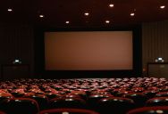“That’s Not Your Seat!”: Bold Woman Confronts a Stranger Who Stole Her Partner’s Theater Spot—and Refuses to Budge for the Ushers