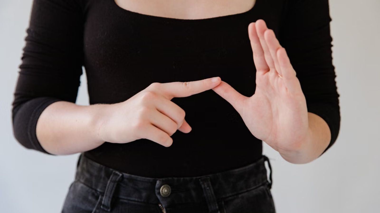 "They Refused to Communicate": Mom Left Furious After Family Members Brand Her "Unreasonable" for Demanding They Learn Sign Language