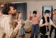 She Keeps Getting Sensory Overload at Her Boyfriend’s House — So She Asked Him to Compromise or She’d Stop Coming Over