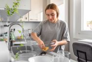 “I Have the Timestamps”: Fed-Up Woman Forces Husband Into a Humiliating Silence After Documenting Every Single Time She Cleaned