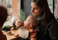 “I Just Wanted to Eat”: A Grandmother’s Refusal to Hold Her Newborn Grandchild Sparks a Massive Online Debate