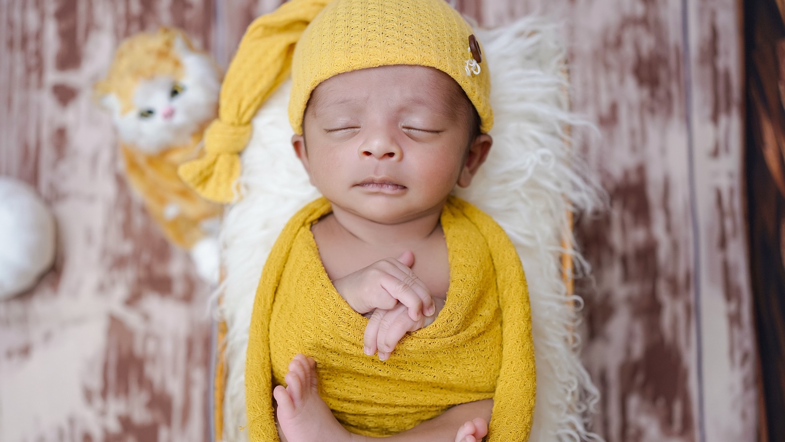 Youre Sabotaging My Business: Family Member Explodes After New Parents Hire Outside Photographer for Newborn Shoot newborn baby photography