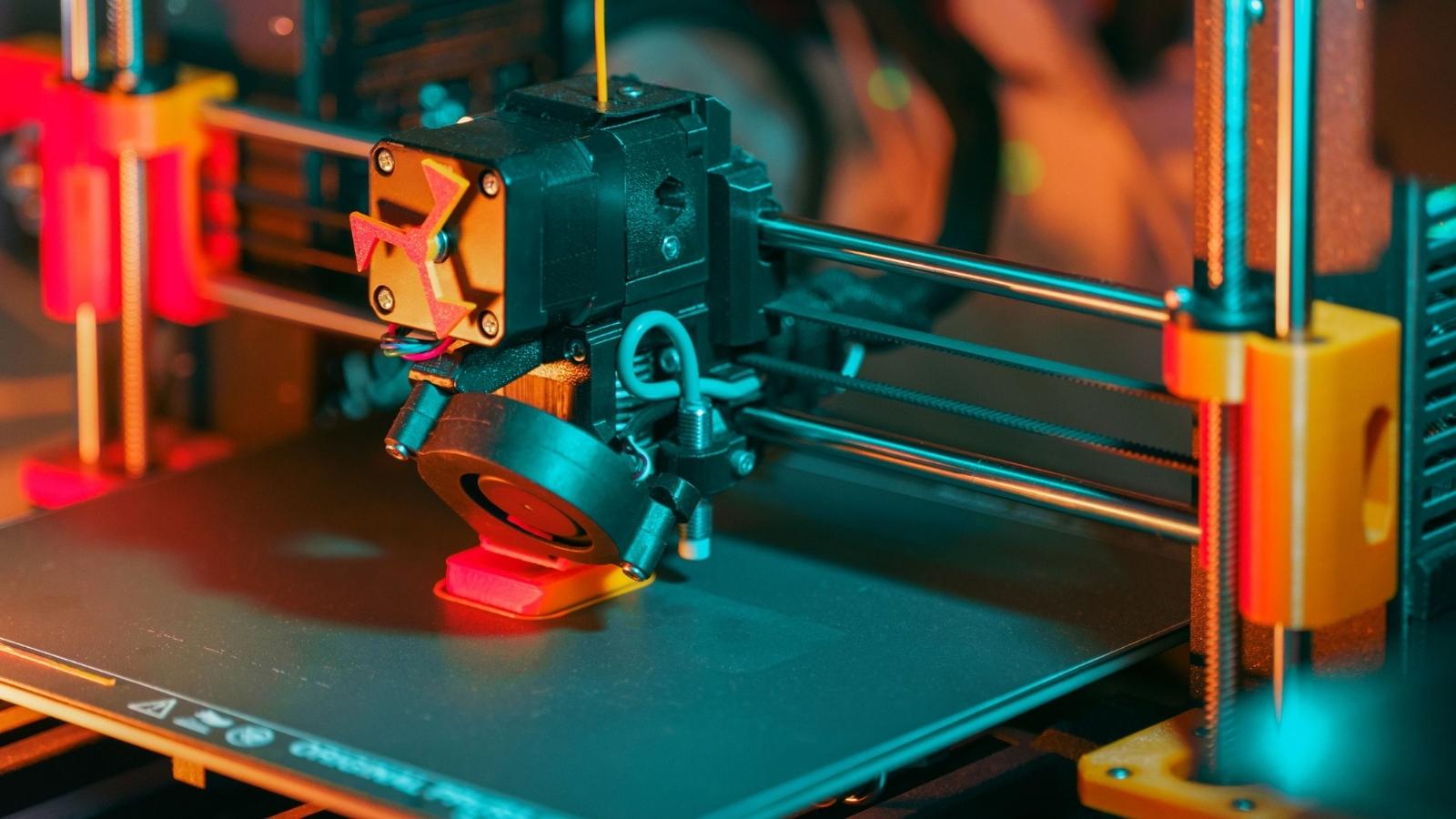 A Shared 3D Printer Arrangement Falls Apart After Unexpected Priorities Emerge closeup of a 3d printer