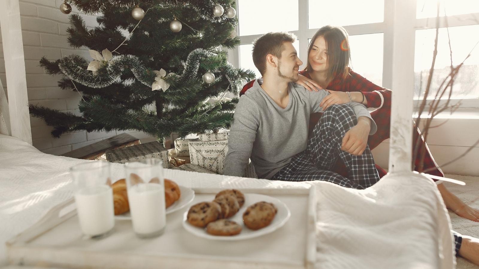 couple celebrating christmas