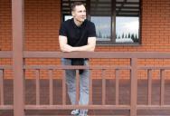 A Homeowner Confronted His Noisy Neighbor—Only to Find Out He Was the Main Topic of a Group Chat